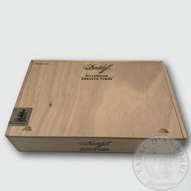 Davidoff Millennium – Robusto Tubos C/20 — cigare à l'unité ou en boîte